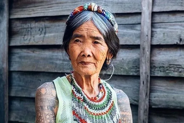 कलिंग आदिवासी समूह की आखिरी टैटू कलाकार