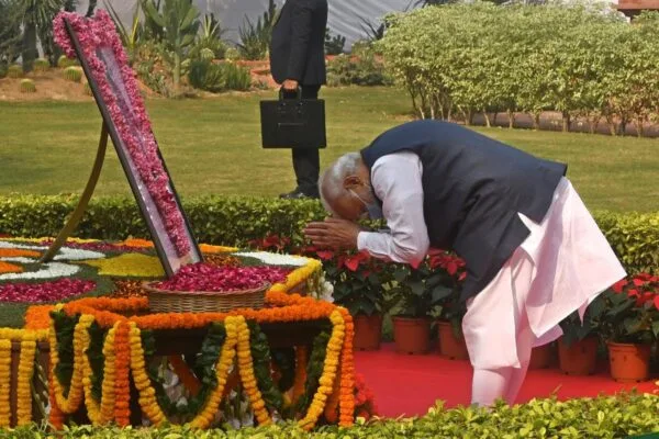 पीएम मोदी जनजातीय गौरव दिवस पर पीएम-पीवीटीजी मिशन, विकसित भारत संकल्प यात्रा की शुरुआत करेंगे