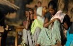 संथाल परगना में बांग्लादेशी मुस्लिम की आबादी बढ़ने से आदिवासियों पर क्या प्रभाव पड़ने लगा है?