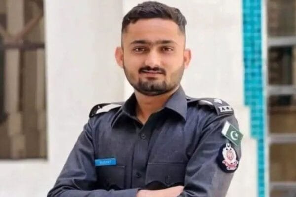 पाकिस्तान पुलिस में शामिल होने वाले पहले हिंदू अधिकारी: जानें राजेंद्र मेघवार की प्रेरणादायक कहानी