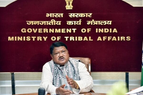 जनजातीय मंत्रालय ने बाघ अभयारण्यों से वनवासियों की बेदखली पर मांगी रिपोर्ट