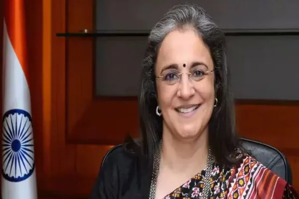 माधवी पुरी बुच का SEBI प्रमुख के रूप में कार्यकाल पूरा, तुहिन कांता पांडे लेंगे स्थान