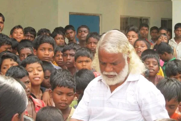 एत्वा उराँव (फादर जे. बखला) : आदिवासी शिक्षा और भाषा आंदोलन के अग्रदूत