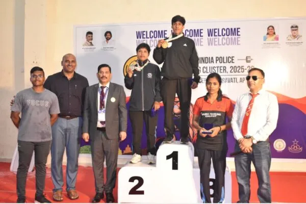 नक्सल ऑपरेशन में तैनात जवान विनीता उरांव बनीं पावरलिफ्टिंग में राष्ट्रीय पहचान